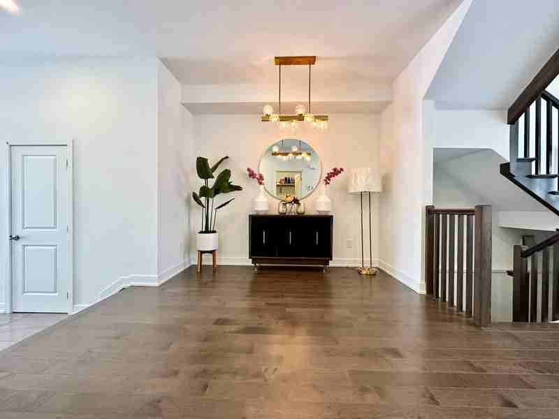 297 Joshua St - Photo 2 of 13