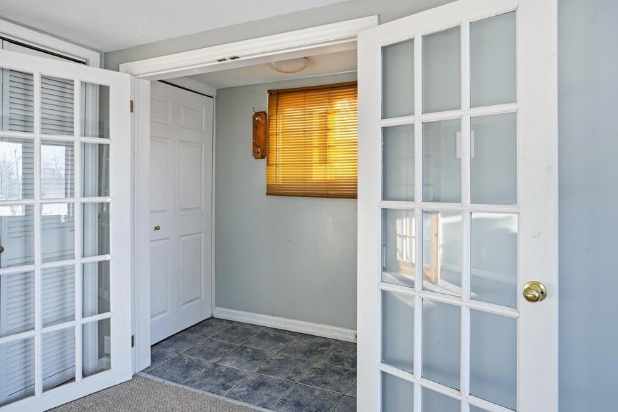 704 Claude Street Unit B - Photo 3 of 13