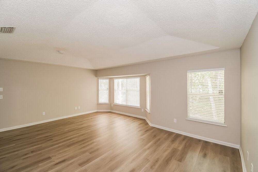 9616 Clinton Corners Dr - Photo 3 of 16
