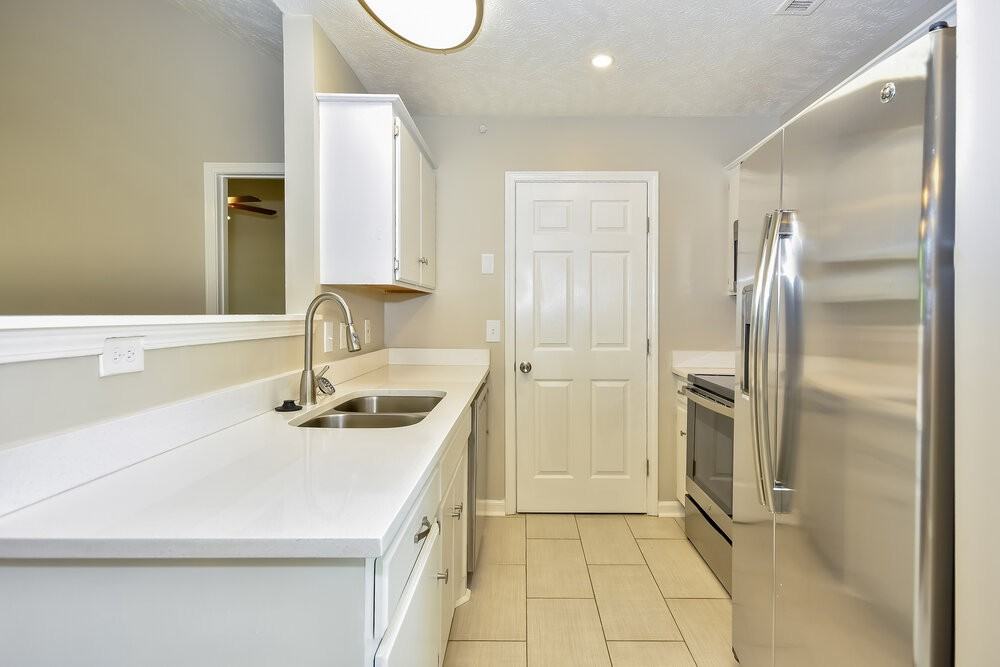535 Wildwood Dr - Photo 6 of 16