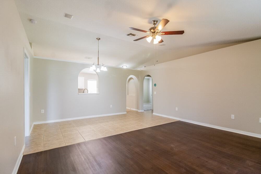 559 Grand Royal Cir - Photo 5 of 16
