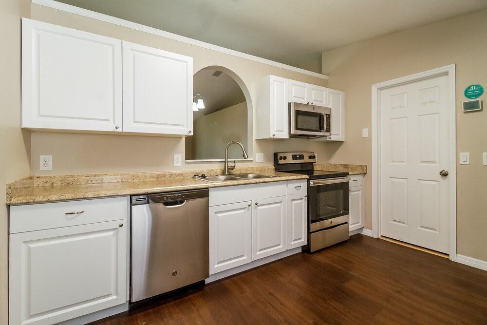 559 Grand Royal Cir - Photo 6 of 16
