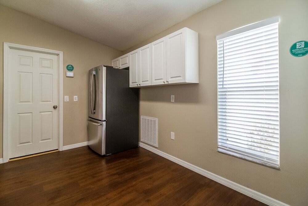 559 Grand Royal Cir - Photo 7 of 16