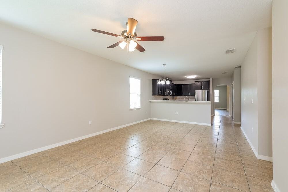 4804 Ashurst St - Photo 6 of 16