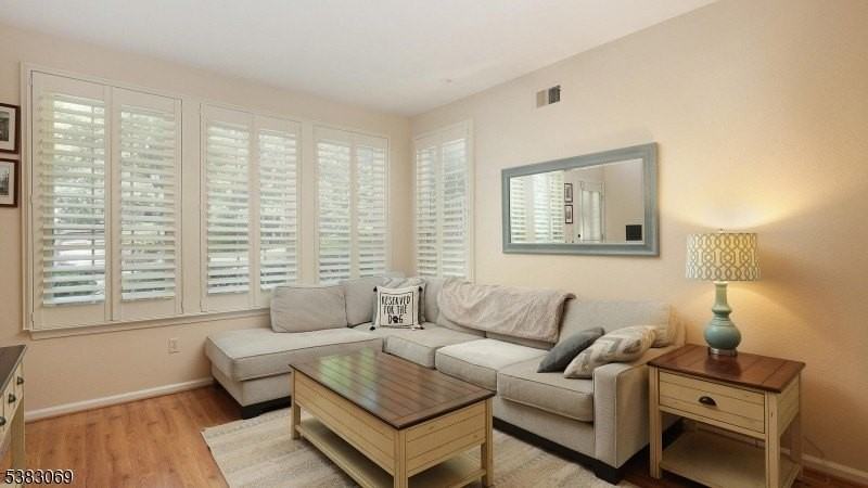 19 Quail Brook Ct - Photo 3 of 21