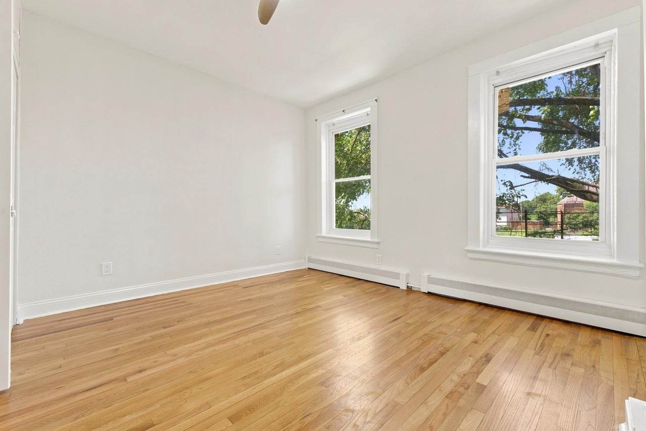 85 Union St - Photo 2 of 16