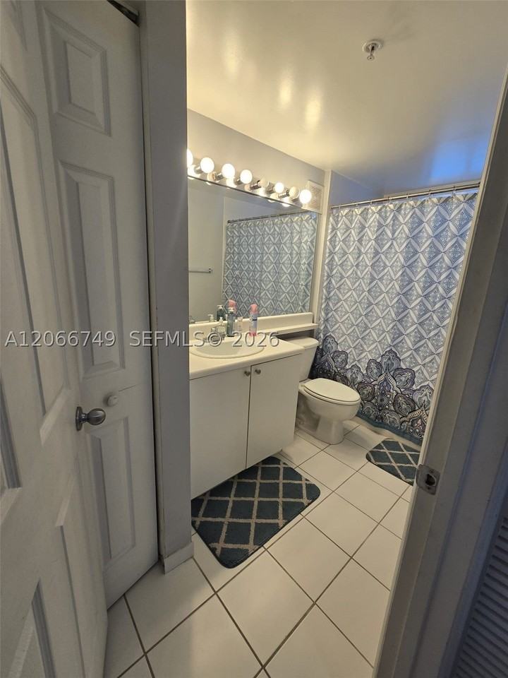 2301 W Preserve Way #302 - Photo 4 of 9