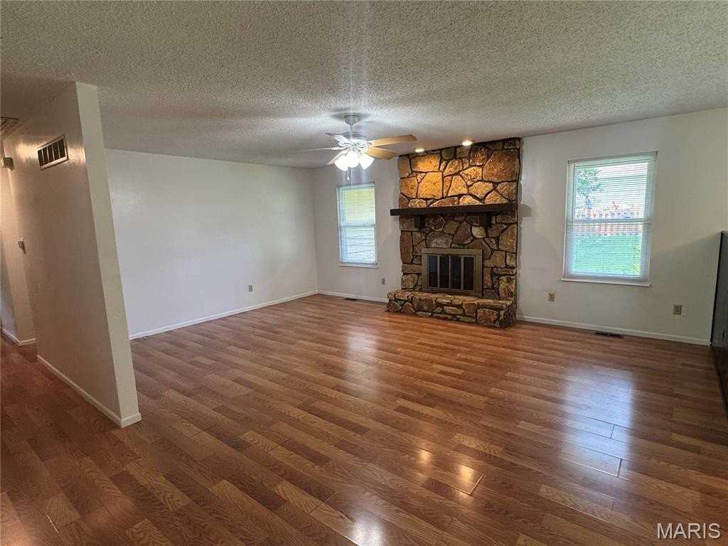7 Armitage Dr - Photo 3 of 18