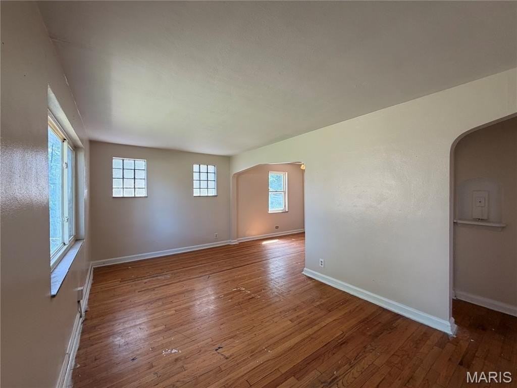 5721 Acme Ave - Photo 4 of 12