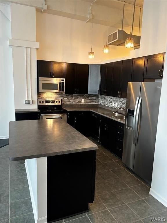 1501 Locust St #202 - Photo 3 of 13