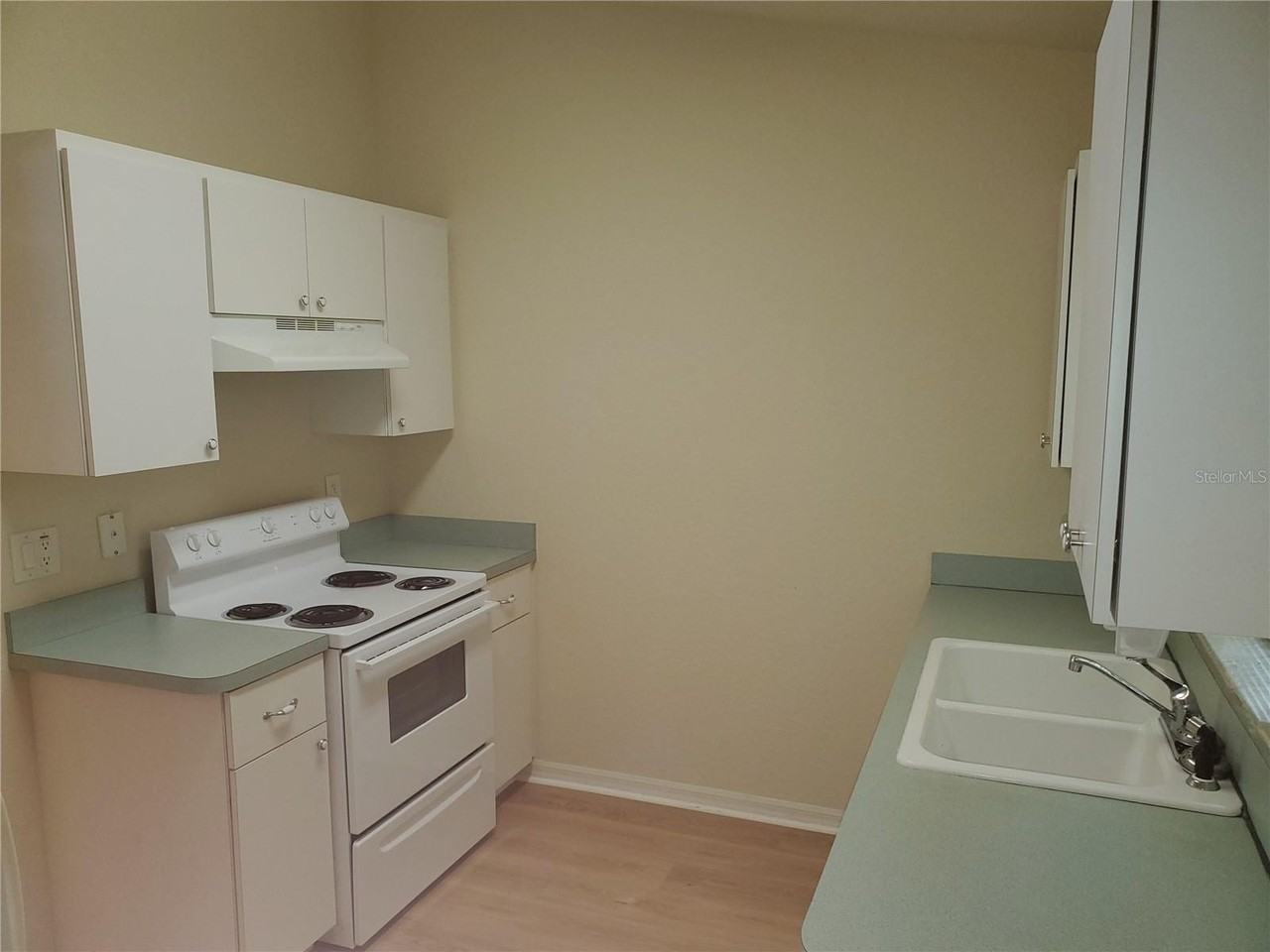 1686 Sw 107th Pl #2 - Photo 4 of 11