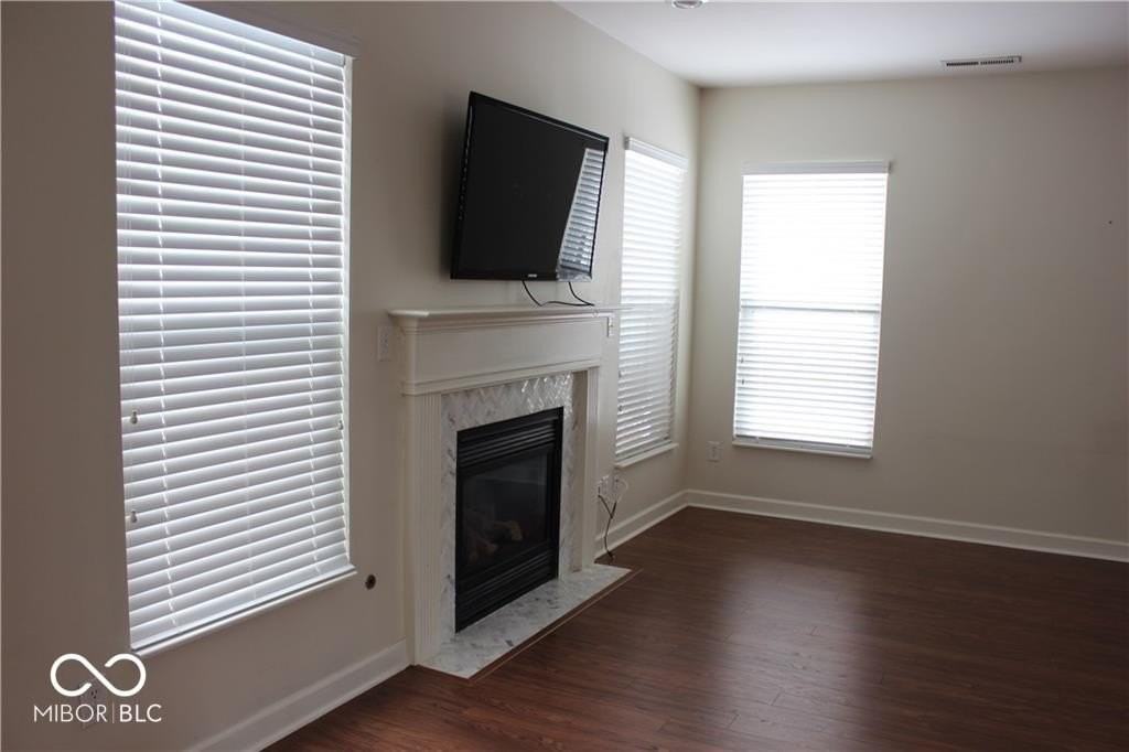 6255 Canterbury Dr - Photo 7 of 35