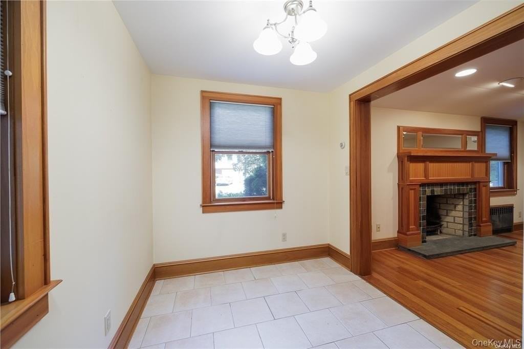 200 Lincoln Ave - Photo 5 of 10