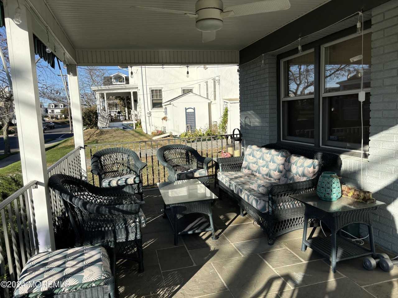 206 Beach Ave - Photo 2 of 10