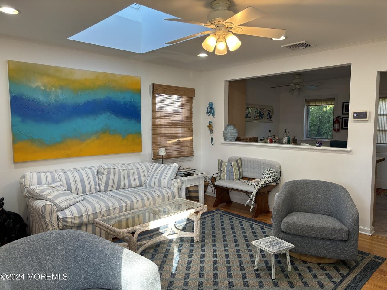 206 Beach Ave - Photo 3 of 10