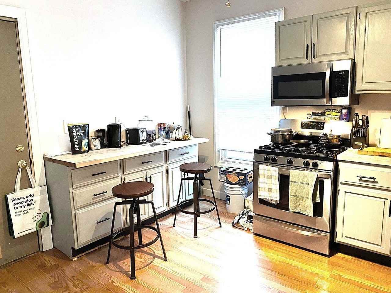 3926 W Byron St #1 - Photo 6 of 9
