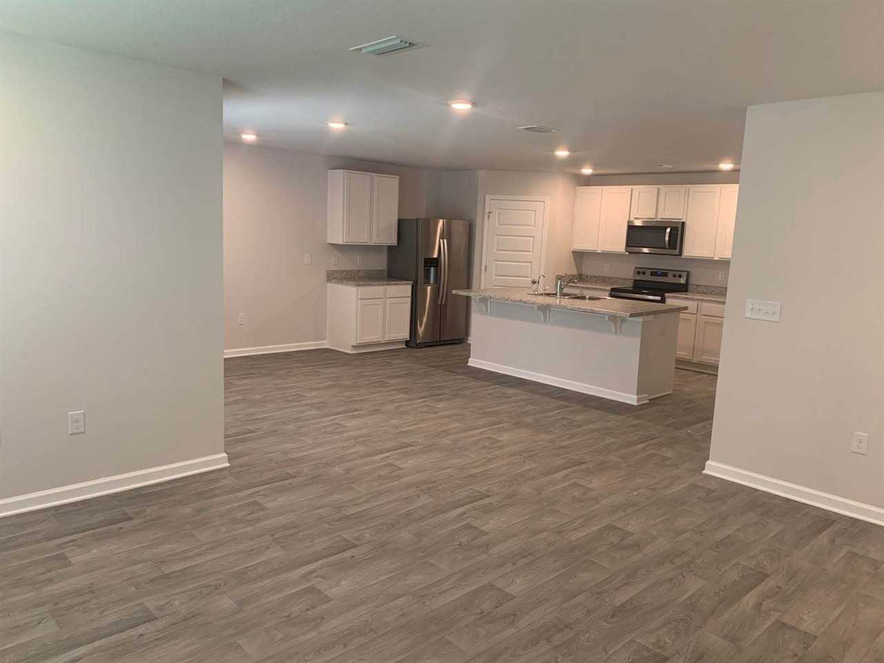 642 Earl Godwin Rd - Photo 5 of 22