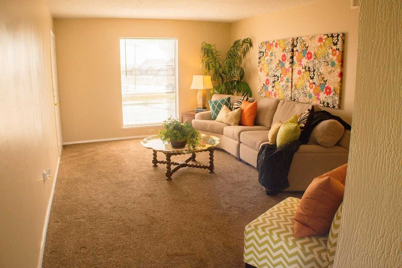 2800 Sayles Blvd #15B - Photo 2 of 13