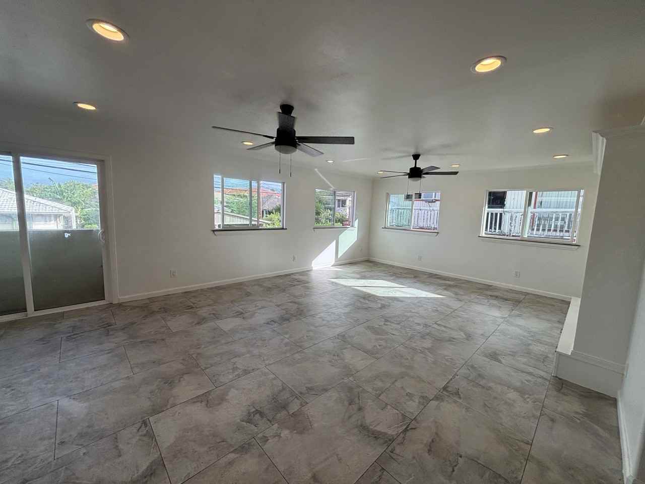 923 Winant St - Photo 2 of 11