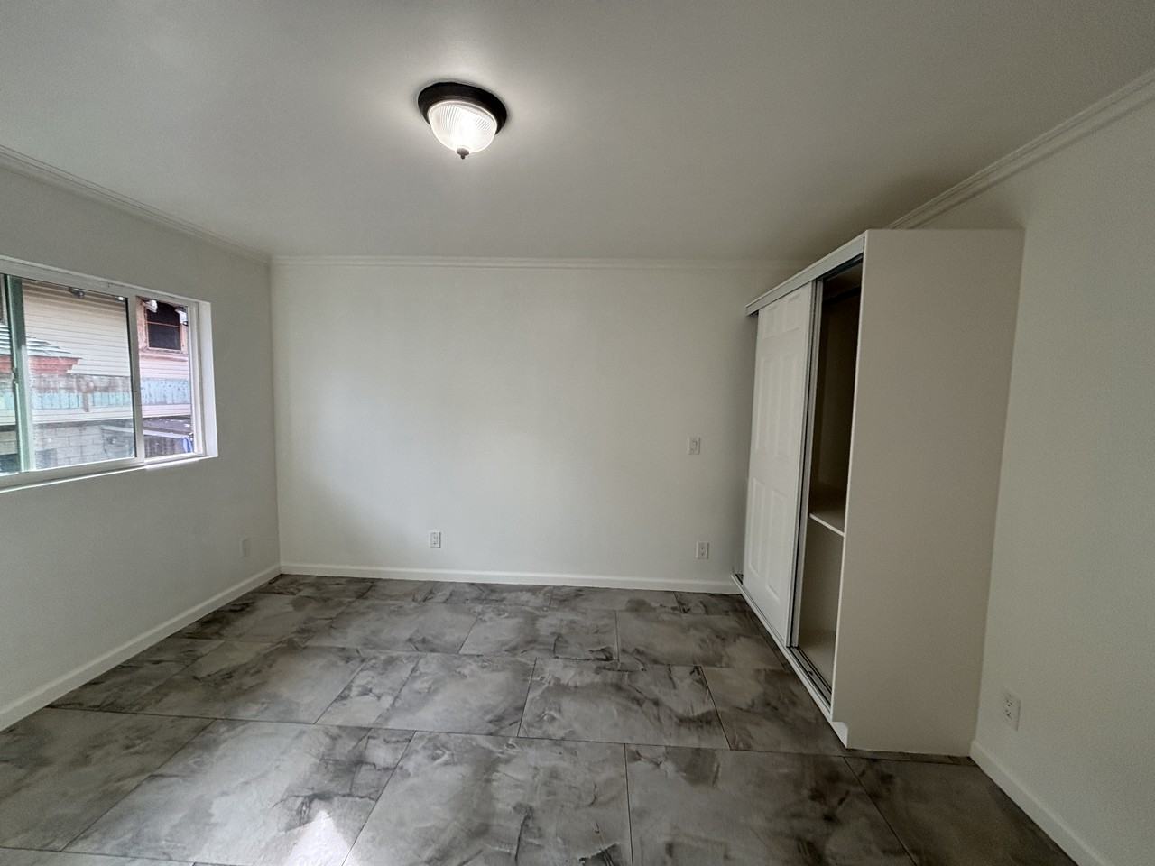 923 Winant St - Photo 7 of 11