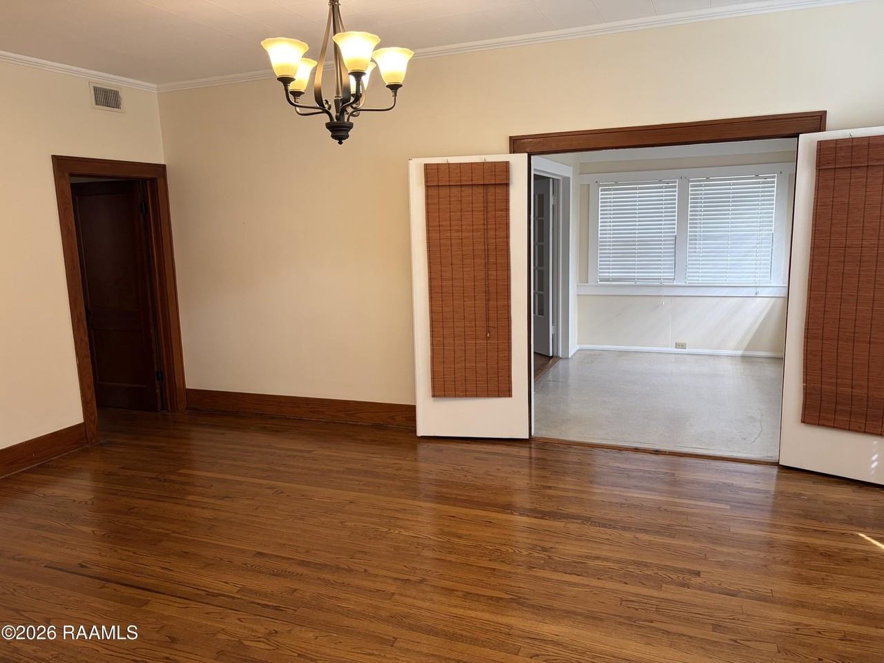 301 Stevenson St - Photo 6 of 12