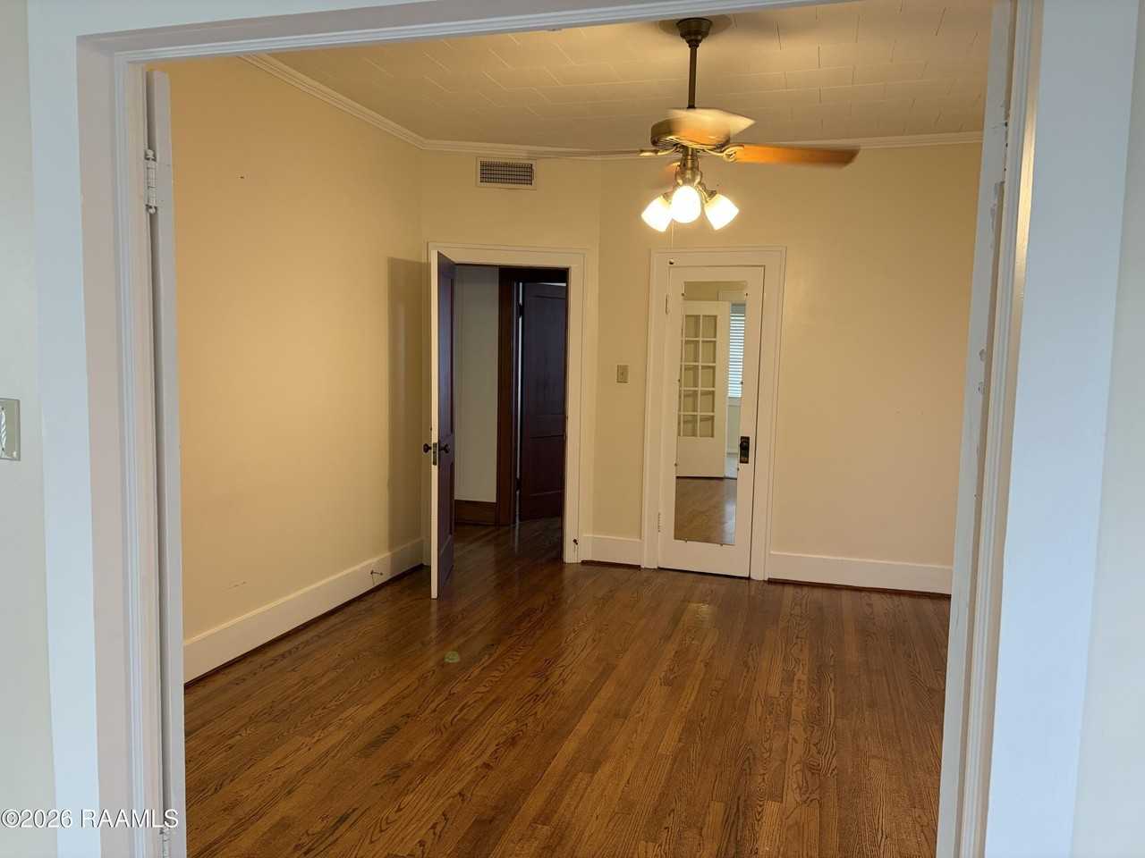 301 Stevenson St - Photo 7 of 12