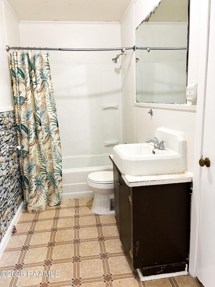 1213 Scott St - Photo 5 of 5