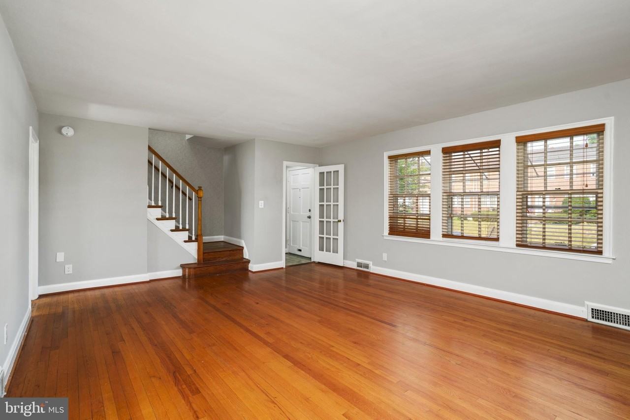 1738 Glen Ridge Rd - Photo 5 of 26