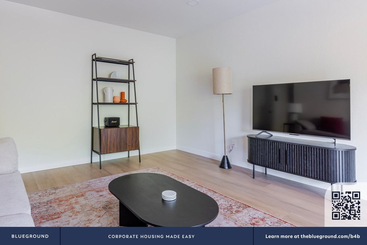 2721 Midtown Ct #1865 - Photo 6 of 22