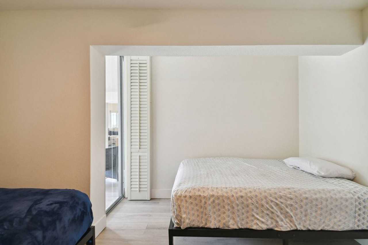 5055 Gulf Of Mexico Dr #1590856P - Photo 6 of 38