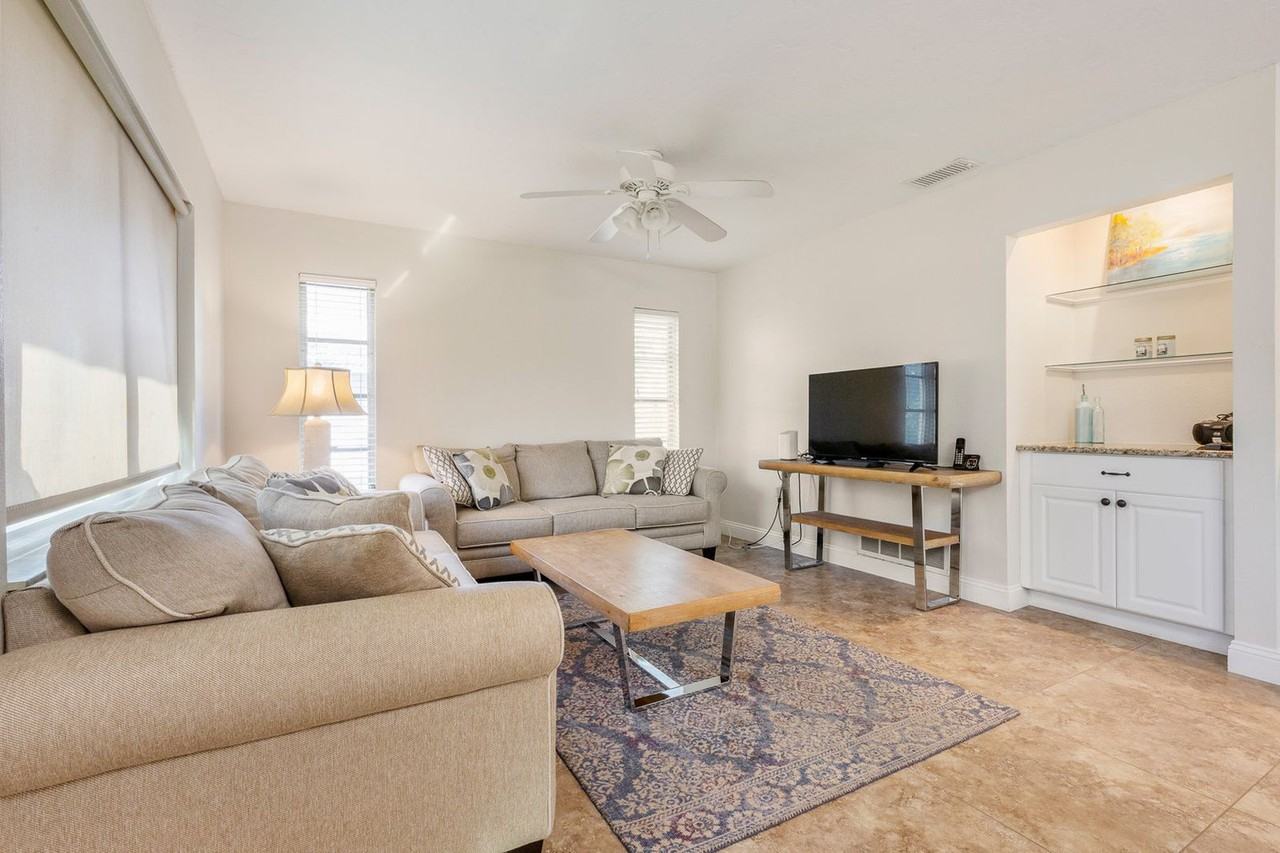 427 Bellini Cir #1590857P - Photo 2 of 42
