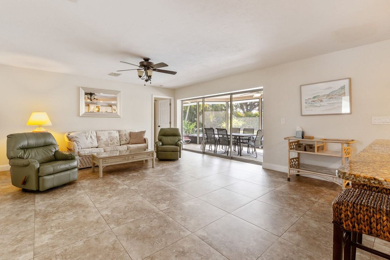 427 Bellini Cir #1590857P - Photo 6 of 42