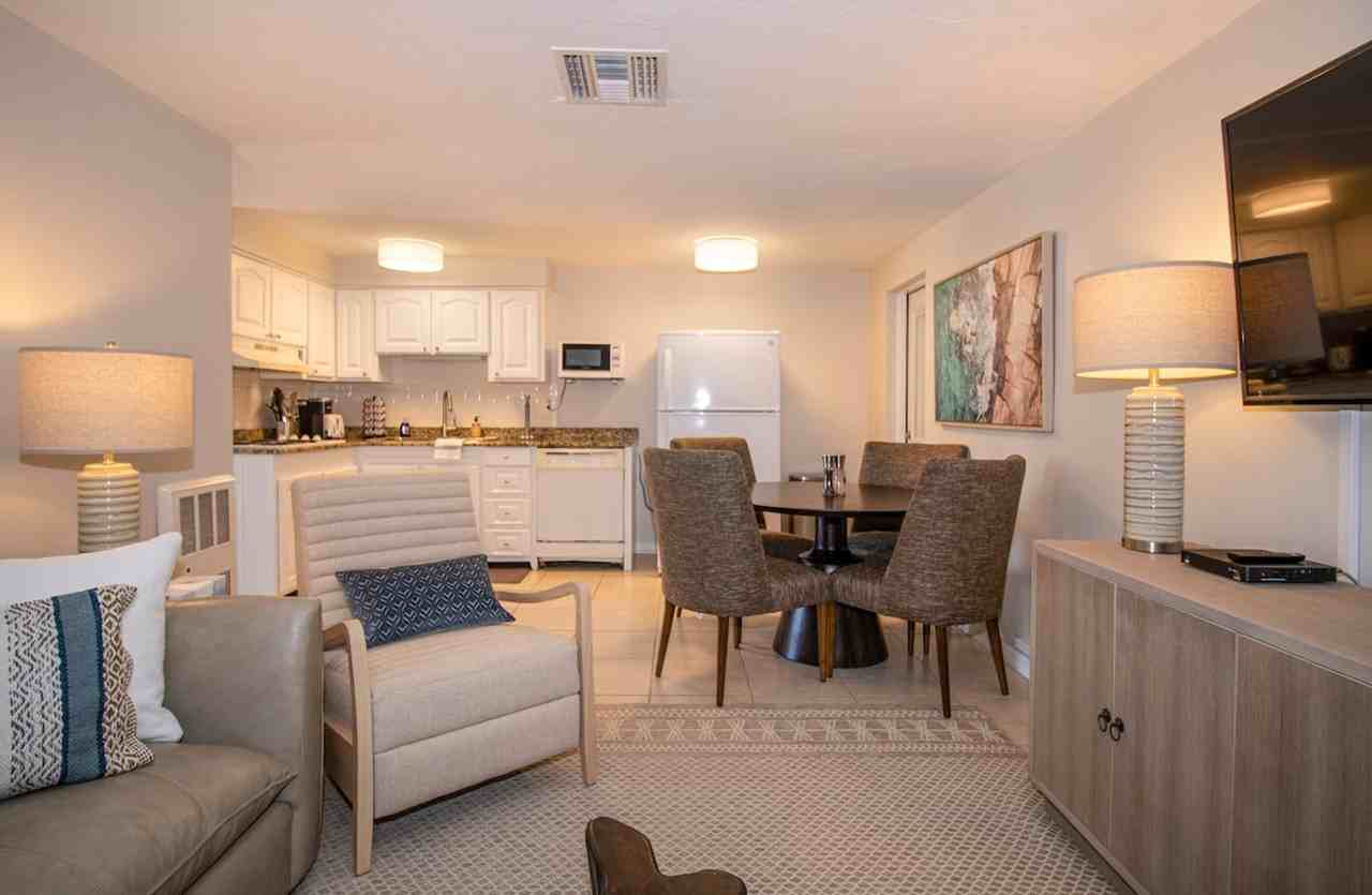 2405 N Beach Rd #1590865P - Photo 2 of 15