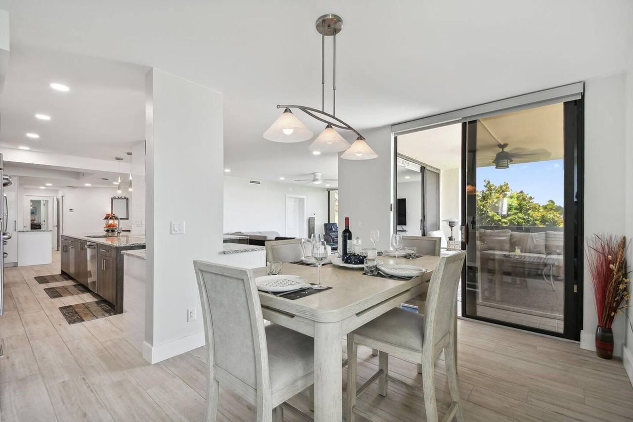 1922 Harbourside Dr #1590867P - Photo 6 of 46