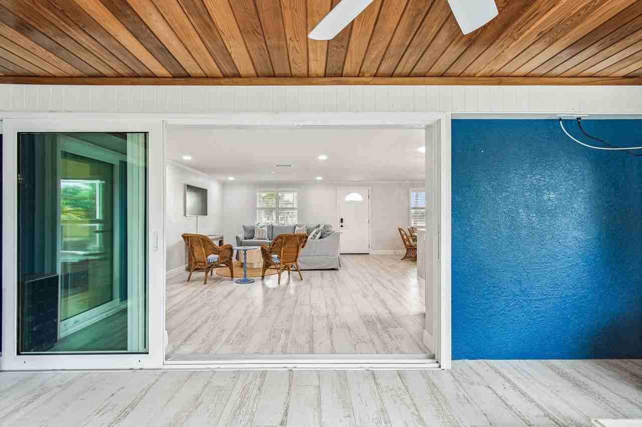 502 69th St #1590868P - Photo 4 of 36