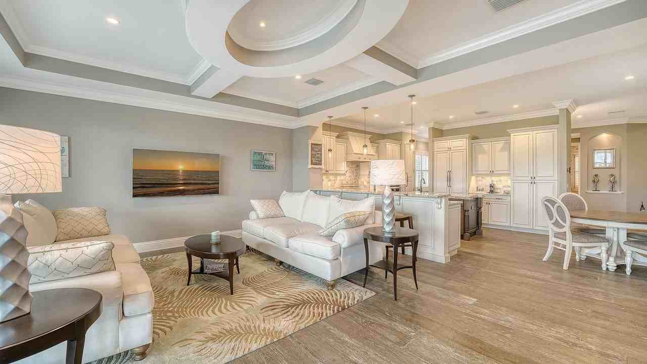 7760 Holiday Dr #1590870P - Photo 2 of 41