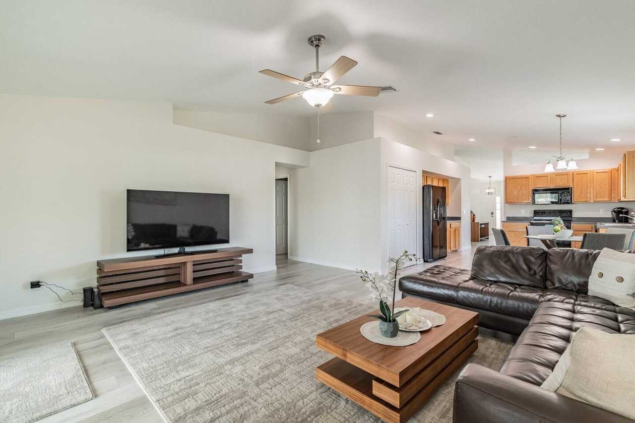 4477 Sanibel Way #1590884P - Photo 4 of 31