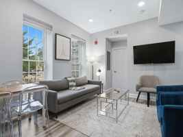 featured image of 133 7th St Se