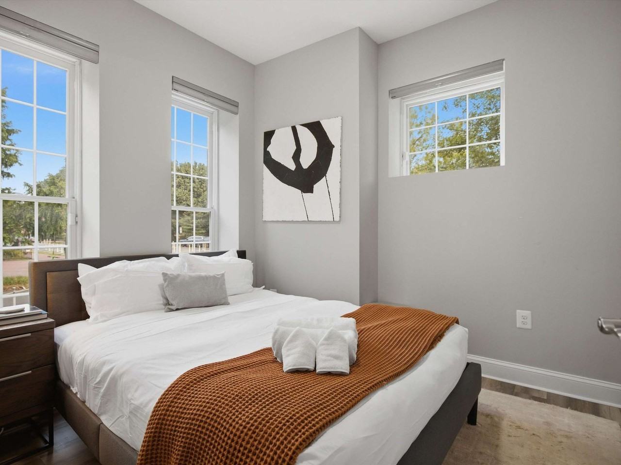 133 7th Street Southeast - Photo 6 of 19