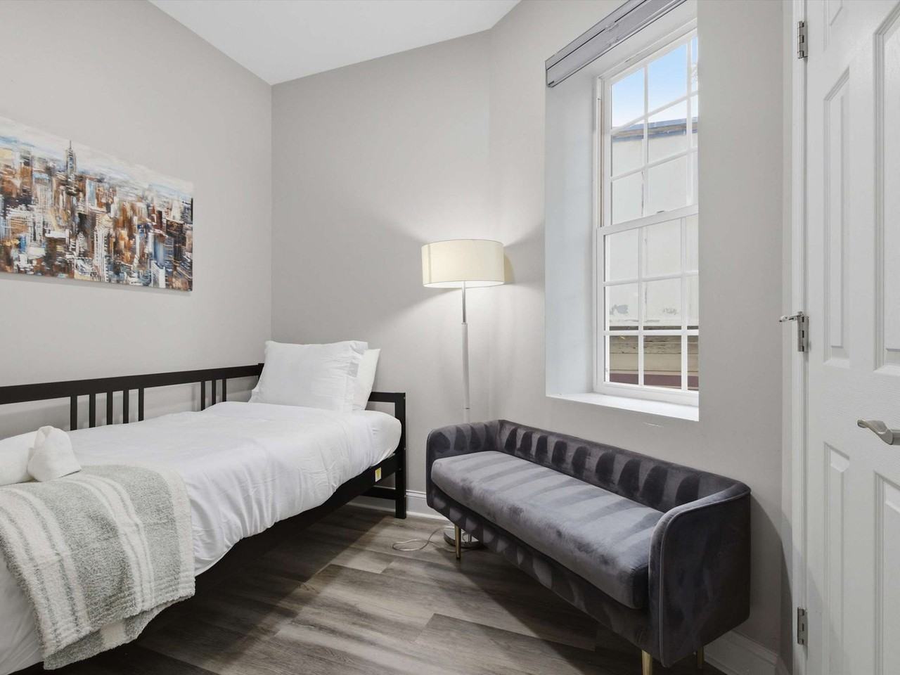 133 7th Street Southeast - Photo 7 of 19