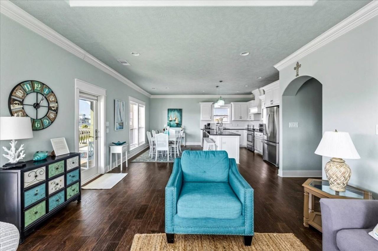 876 Bavers Ln #1597098P - Photo 6 of 50