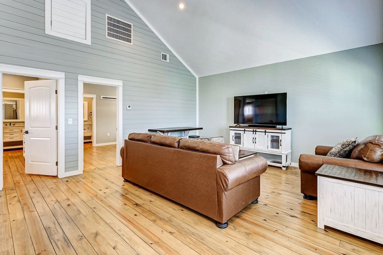 1037 Sunset Dr #1598138P - Photo 6 of 42