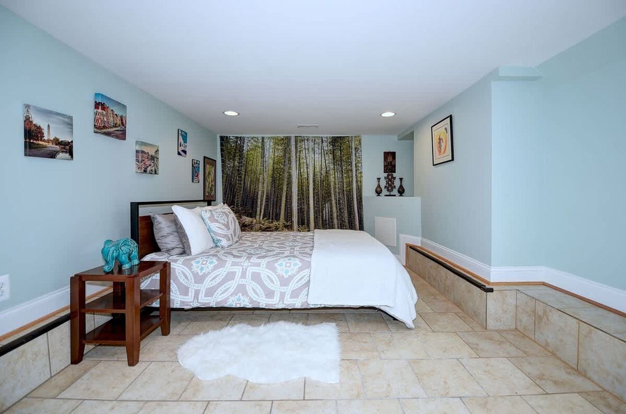 519 S Chester St #1598522P - Photo 3 of 44