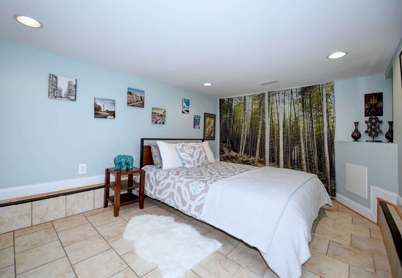 519 S Chester St #1598522P - Photo 4 of 44