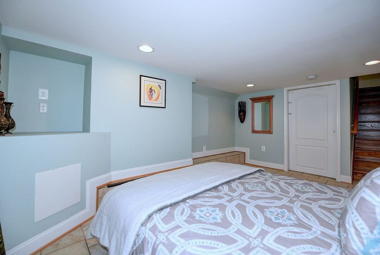 519 S Chester St #1598522P - Photo 5 of 44