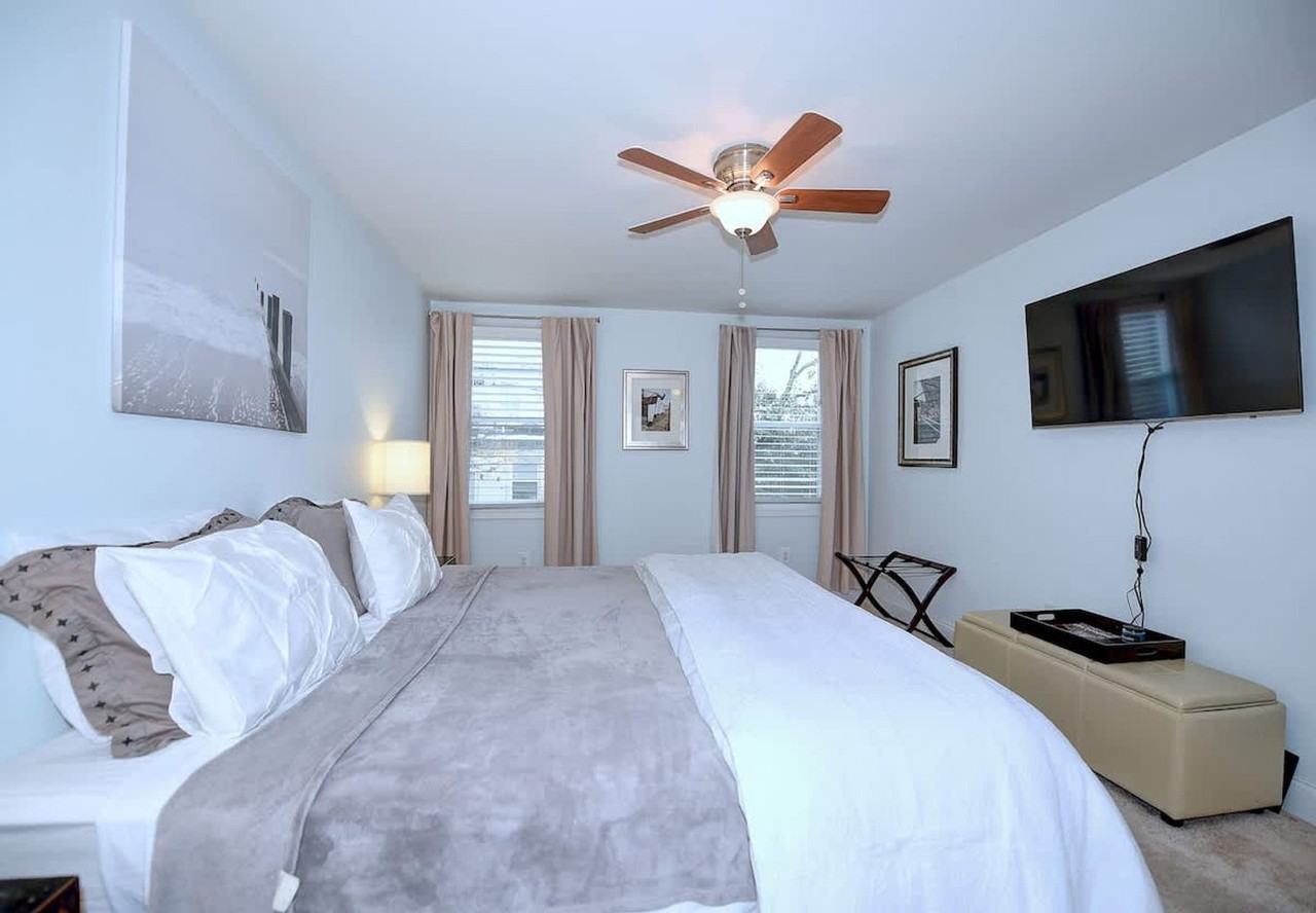 519 S Chester St #1598522P - Photo 7 of 44