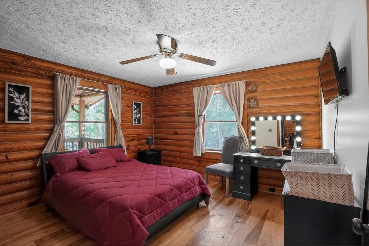5969 Hearn Rd #1591568P - Photo 5 of 46
