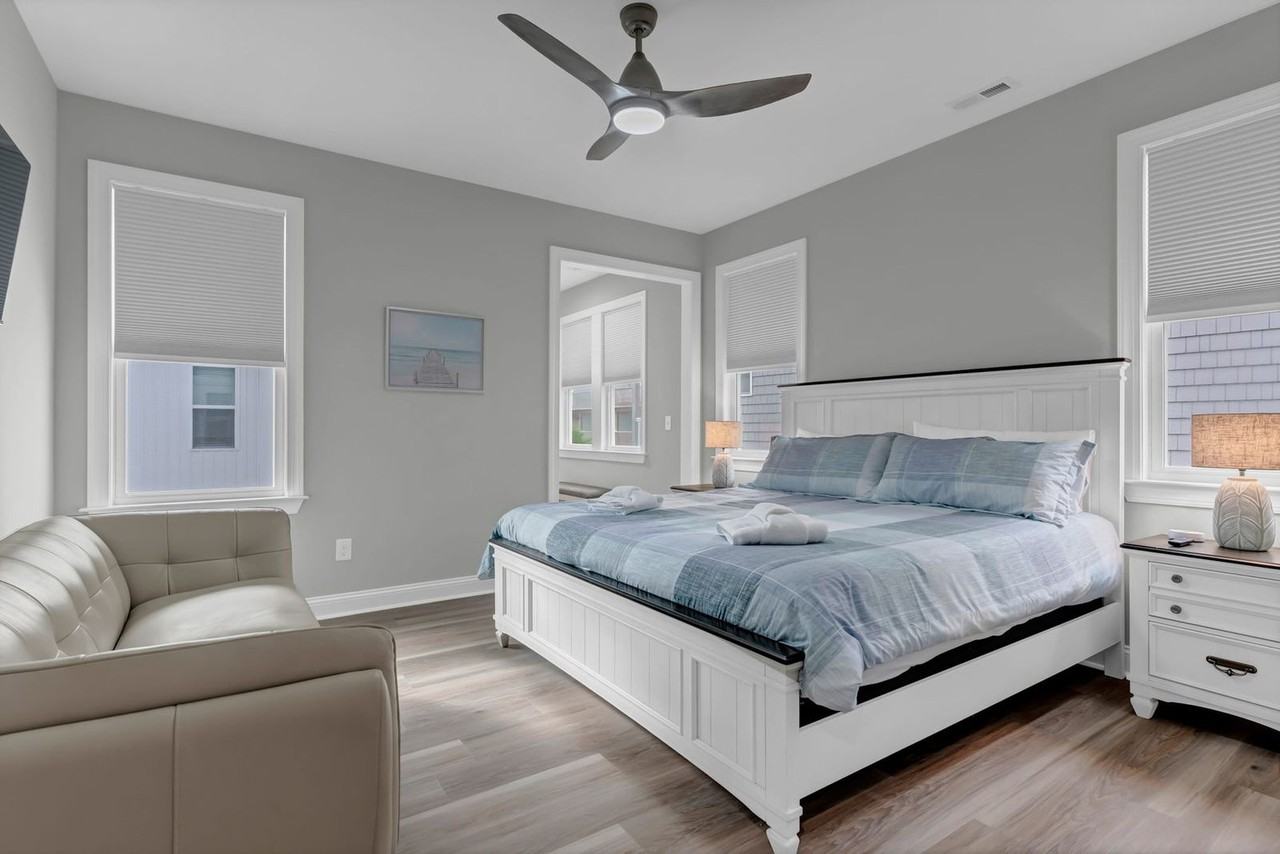 822 S Topsail Dr #1591564P - Photo 7 of 46