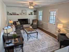 featured image of 986 Campbellton Dr