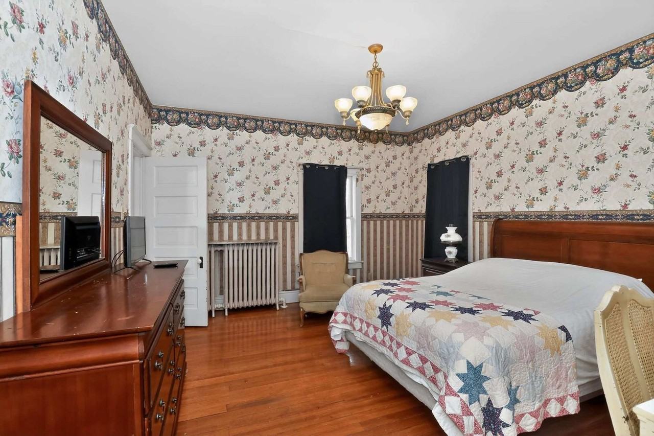 420 N Gilbert St #1591563P - Photo 7 of 34